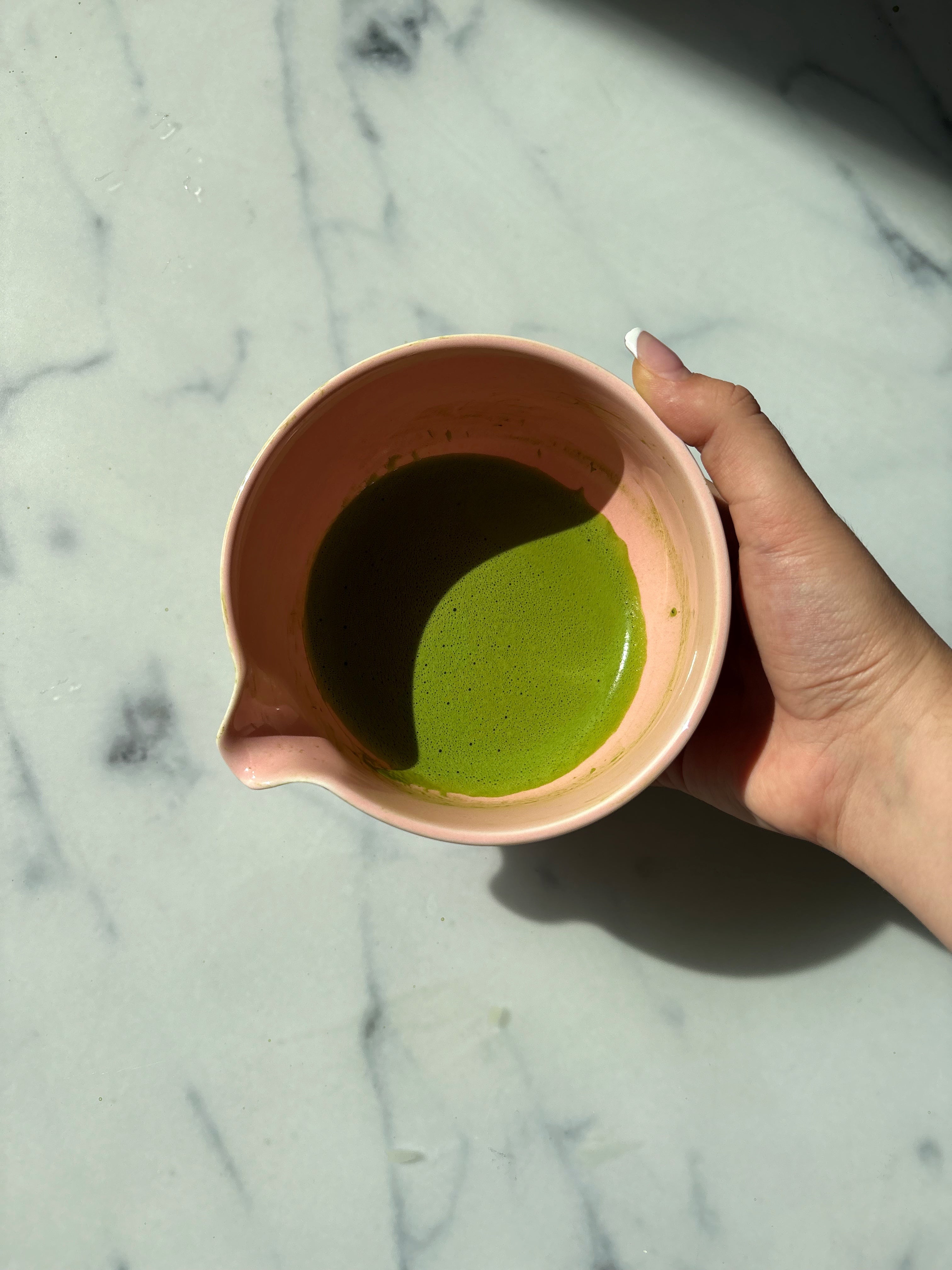 Elektrischer Matcha-Chasen — Sakura Edition